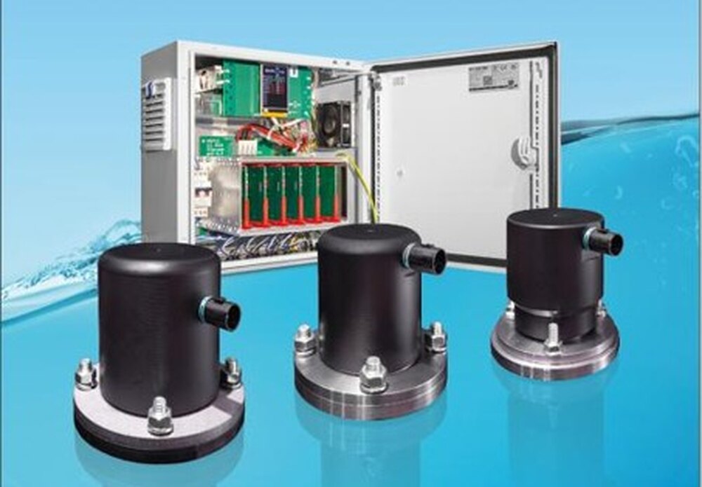 Shipsonic's control unit and three of its ultrasonic transducers.